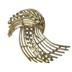 Vintage Lisner Pin Brooch Gold Toned Wheat Design